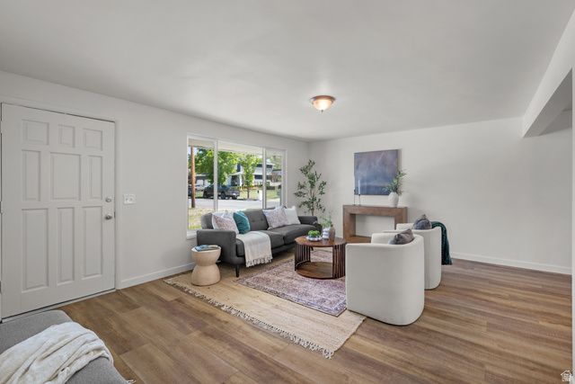 664 E 5720 S, Murray, UT 84107