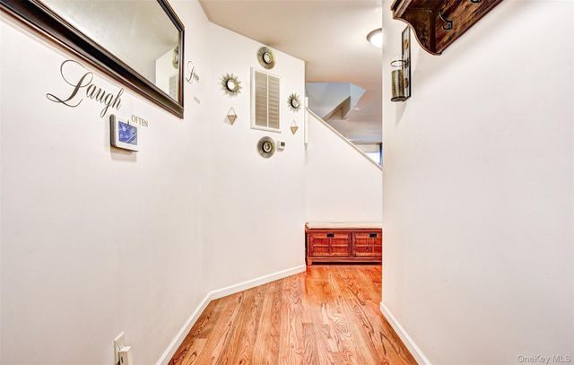 17 Magnolia Park Road, Middletown, NY 10940