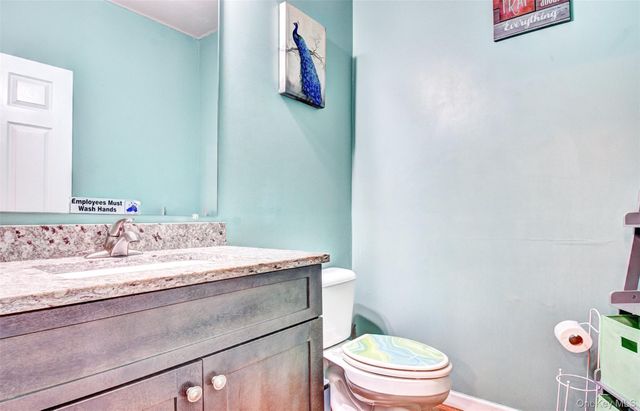 17 Magnolia Park Road, Middletown, NY 10940