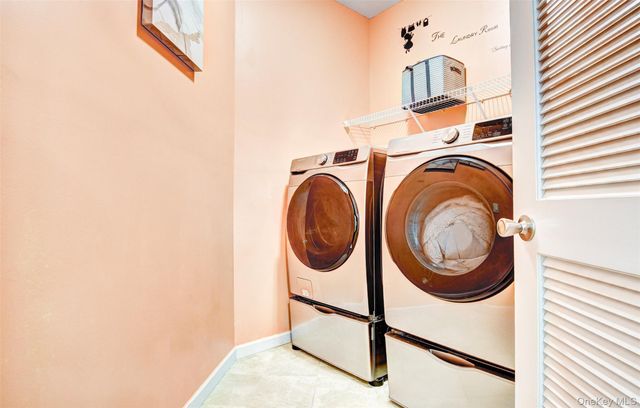 17 Magnolia Park Road, Middletown, NY 10940