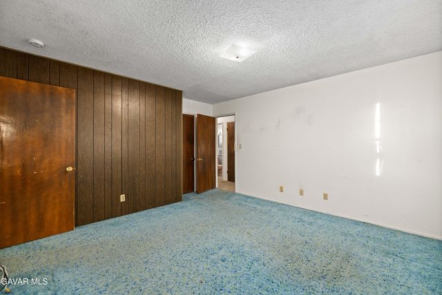 5011 E Avenue R12, Palmdale, CA 93552