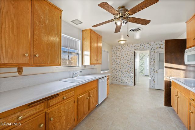 5011 E Avenue R12, Palmdale, CA 93552