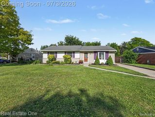 10637 Jackson St, Belleville, MI 48111