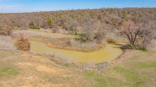1525 N Bosley Road, Santo, TX 76472