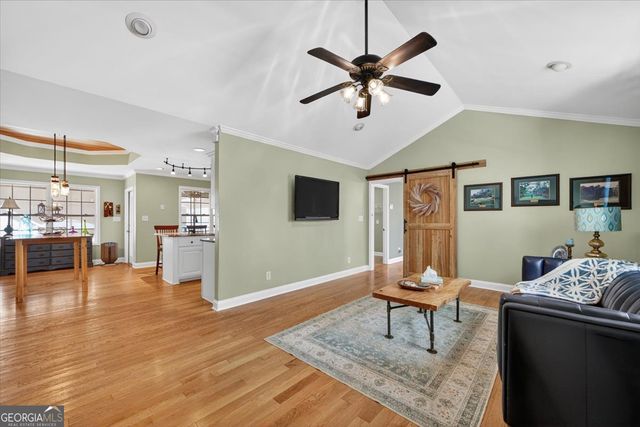 186 Orchard Ridge Drive, Forsyth, GA 31029