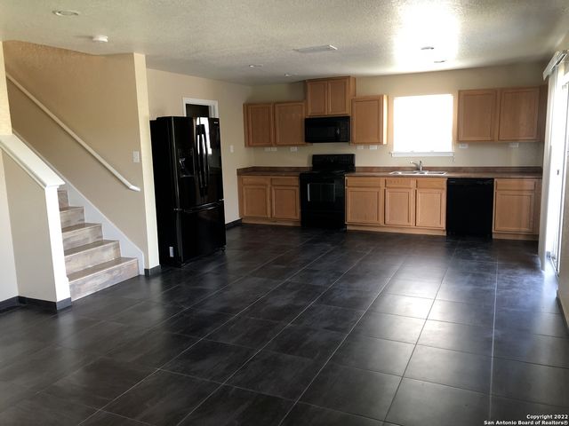 13335 Solar Crest, San Antonio, TX 78245