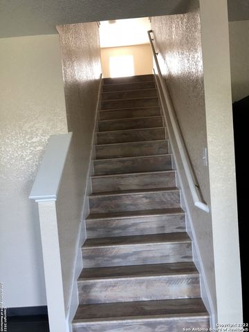 13335 Solar Crest, San Antonio, TX 78245