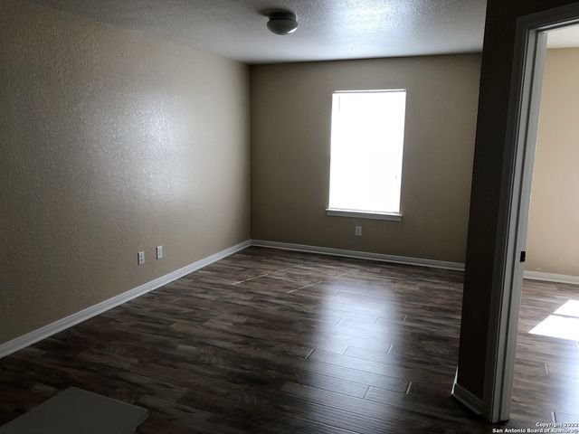 13335 Solar Crest, San Antonio, TX 78245