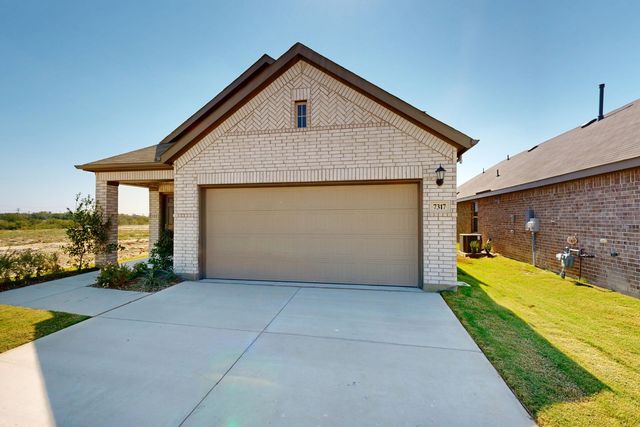 7317 Spicebush Drive, Denton, TX 76249