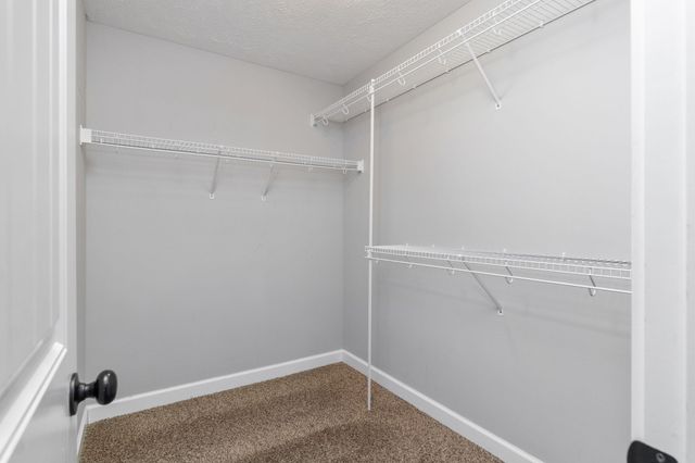 1284 Eagles View Dr, Clarksville, TN 37040