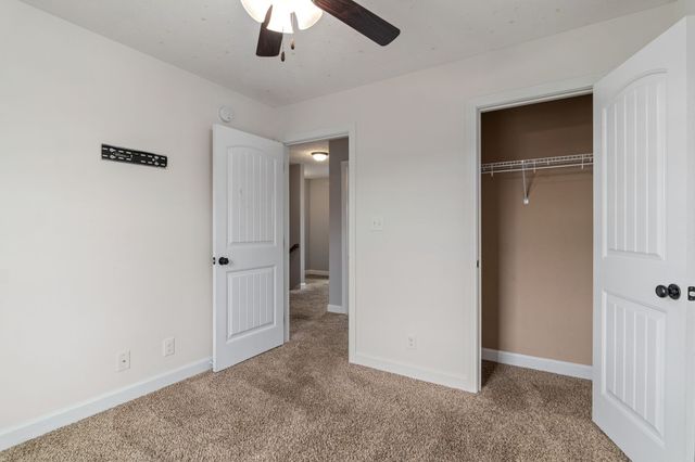 1284 Eagles View Dr, Clarksville, TN 37040