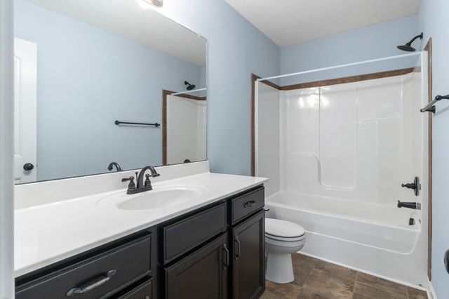 1284 Eagles View Dr, Clarksville, TN 37040