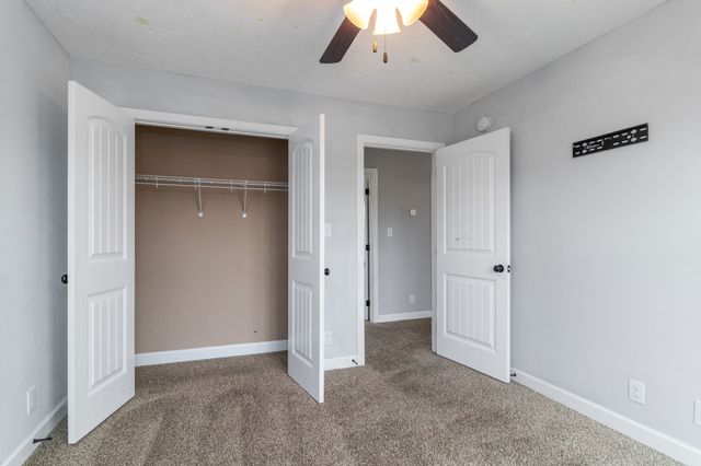 1284 Eagles View Dr, Clarksville, TN 37040