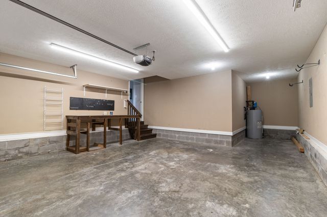 1284 Eagles View Dr, Clarksville, TN 37040