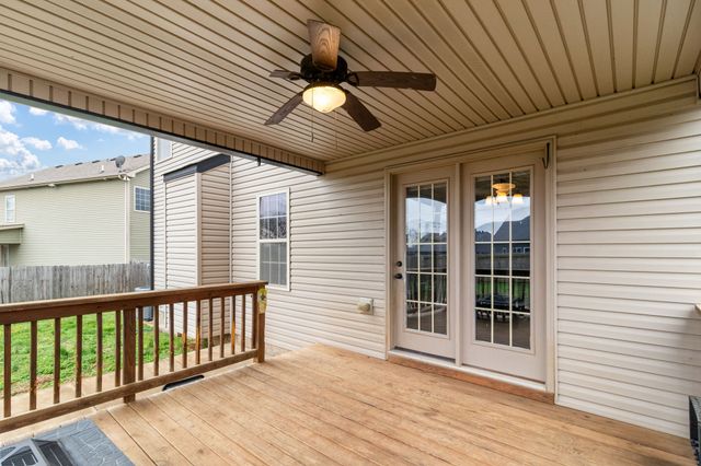 1284 Eagles View Dr, Clarksville, TN 37040