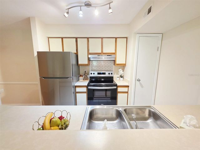 9100 DR MARTIN LUTHER KING JR STREET N 715, St Petersburg, FL 33702