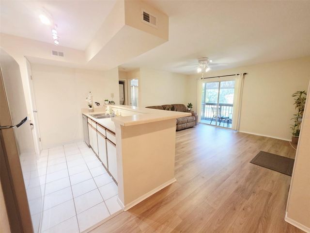 9100 DR MARTIN LUTHER KING JR STREET N 715, St Petersburg, FL 33702