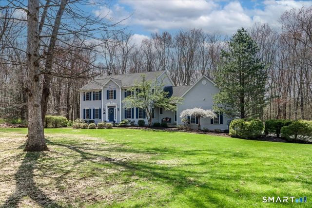 10 Ironwood Drive, Newtown, CT 06482