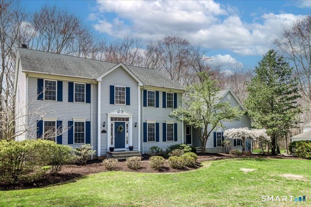 10 Ironwood Drive, Newtown, CT 06482