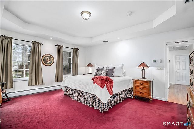 10 Ironwood Drive, Newtown, CT 06482