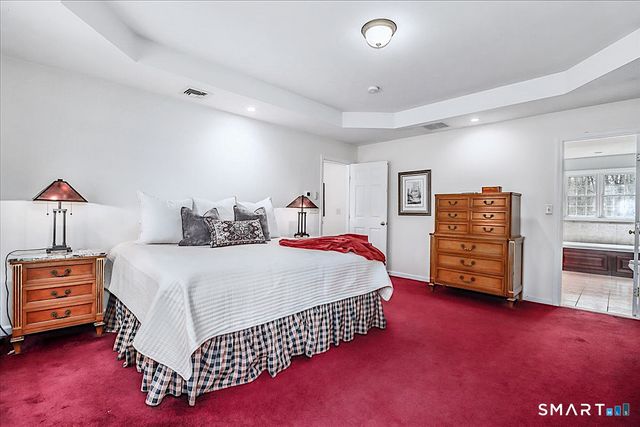 10 Ironwood Drive, Newtown, CT 06482