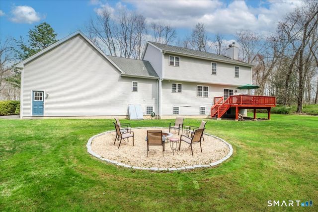 10 Ironwood Drive, Newtown, CT 06482