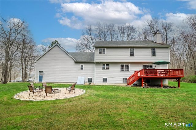 10 Ironwood Drive, Newtown, CT 06482