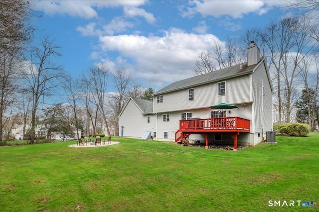 10 Ironwood Drive, Newtown, CT 06482