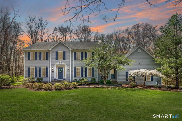 10 Ironwood Drive, Newtown, CT 06482