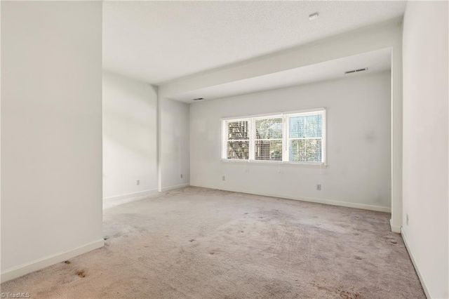 743 Polo Oaks Drive, Winston-salem, NC 27106