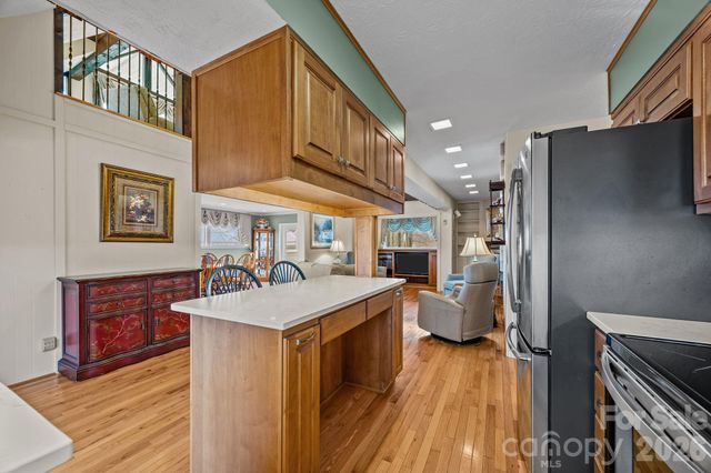 6777 Pinnacle Mountain Road, Zirconia, NC 28790
