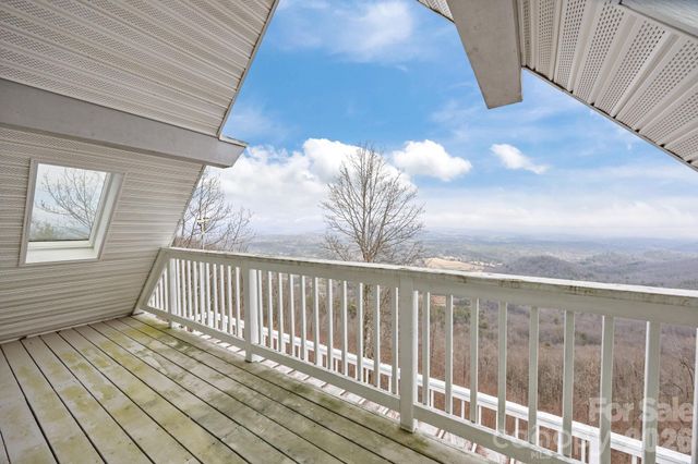 6777 Pinnacle Mountain Road, Zirconia, NC 28790