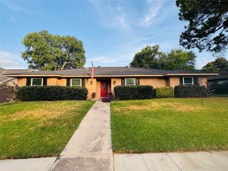 1807 Holm Oak Street, Arlington, TX 76012