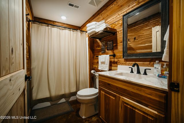 475 Deer Creek Road, Grenada, MS 38901