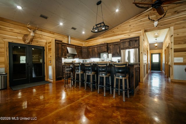 475 Deer Creek Road, Grenada, MS 38901