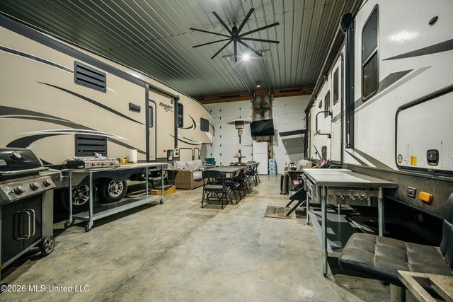 475 Deer Creek Road, Grenada, MS 38901