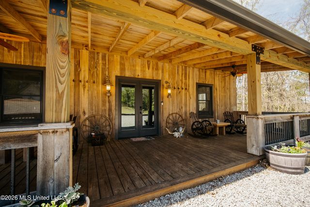 475 Deer Creek Road, Grenada, MS 38901