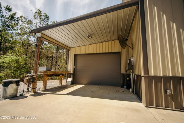 475 Deer Creek Road, Grenada, MS 38901