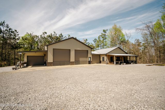 475 Deer Creek Road, Grenada, MS 38901