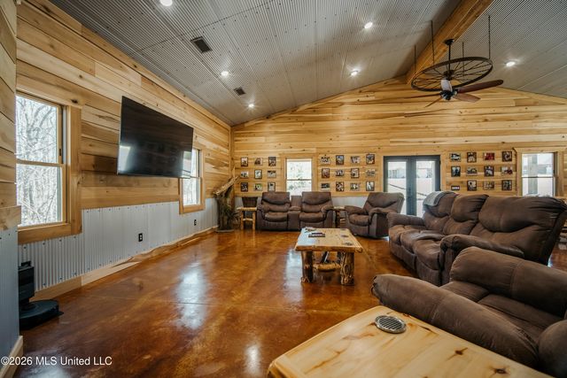 475 Deer Creek Road, Grenada, MS 38901