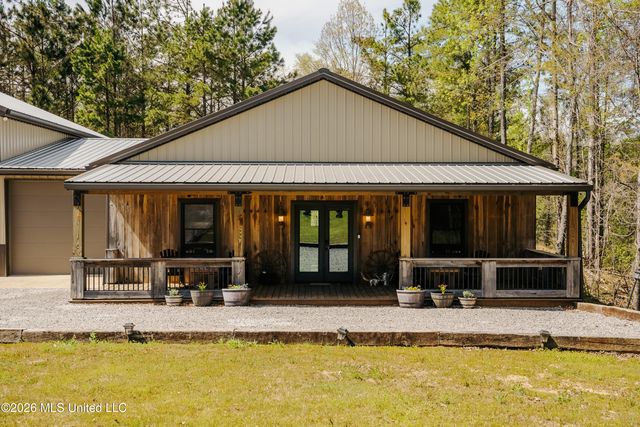 475 Deer Creek Road, Grenada, MS 38901