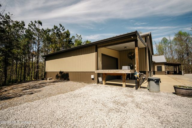 475 Deer Creek Road, Grenada, MS 38901