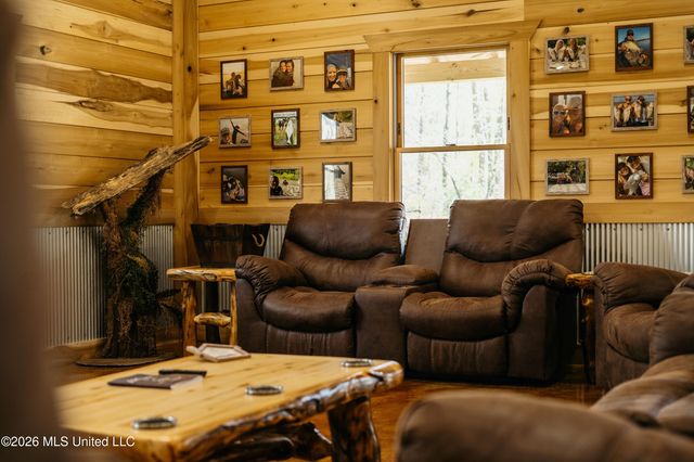 475 Deer Creek Road, Grenada, MS 38901