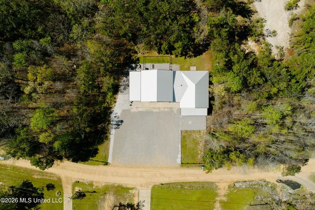 475 Deer Creek Road, Grenada, MS 38901