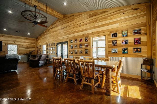 475 Deer Creek Road, Grenada, MS 38901