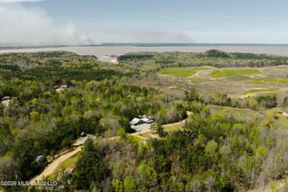 475 Deer Creek Road, Grenada, MS 38901