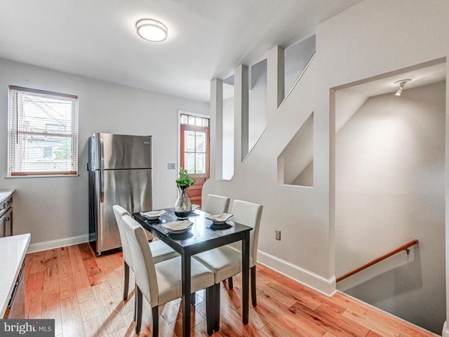 127 S CASTLE ST, Baltimore, MD 21231