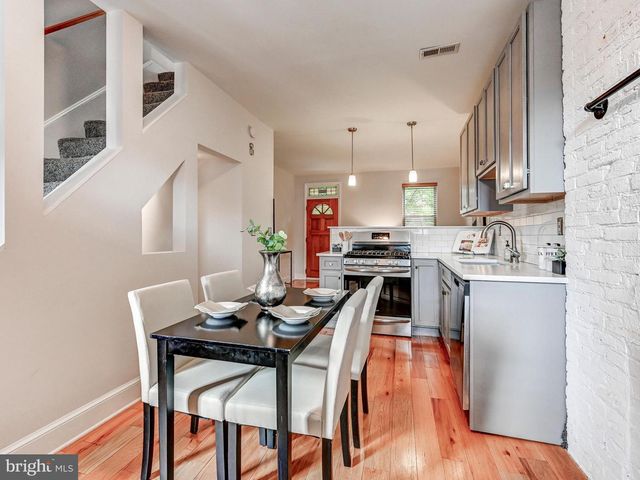 127 S CASTLE ST, Baltimore, MD 21231