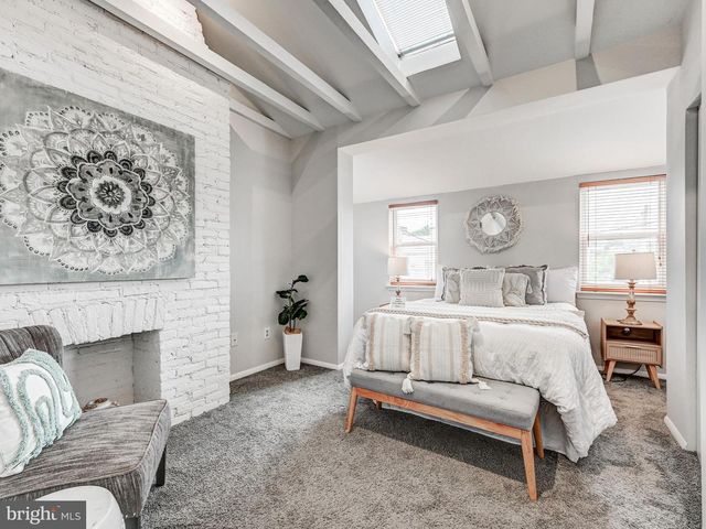 127 S CASTLE ST, Baltimore, MD 21231