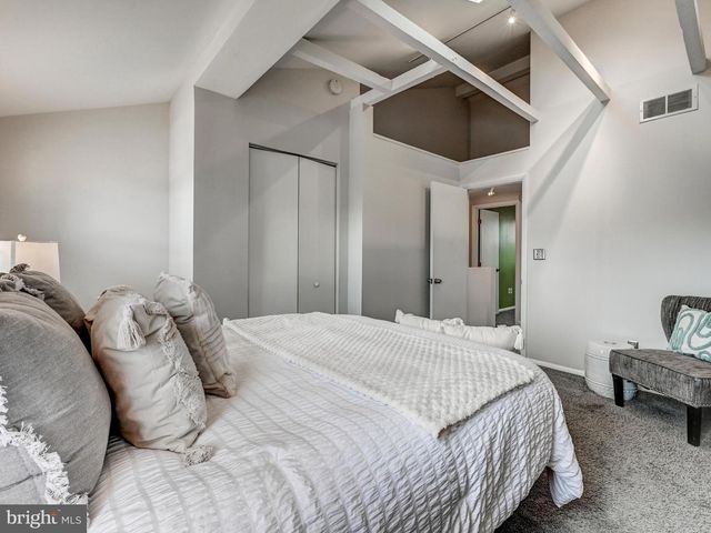 127 S CASTLE ST, Baltimore, MD 21231
